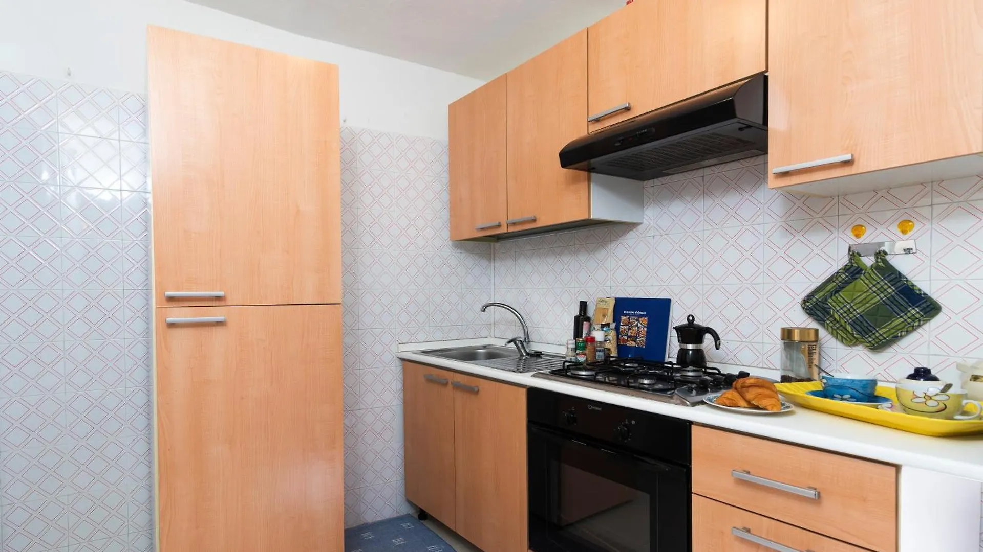 Gilbert 79 - Happy Rentals Alghero Apartment